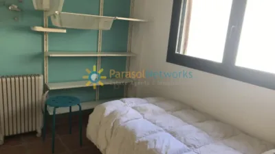 Casa adosada en alquiler en Nucli Urbà, Nucli Urbà (Oliva) de 800 €<span>/mes</span>