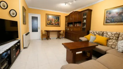 Apartment in Reyes photo 2