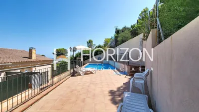 Semi-detached house on Avinguda d'Anglaterra photo 33