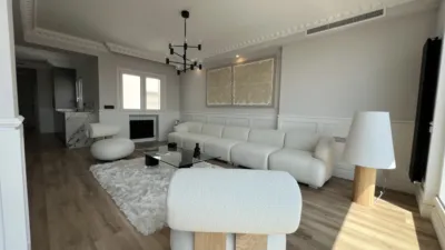 Penthouse on Calle Castelló photo 4