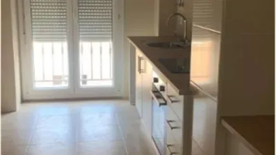 Piso en alquiler en Avenida de San Crispín, Fuensalida de 850 €<span>/mes</span>