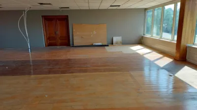 Nave comercial en alquiler en Carretera Colloto-Viella, 22, Granda-Tiñana-Hevia (Siero) de 999 €<span>/mes</span>