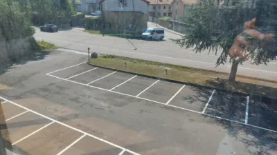 Nave comercial en alquiler en Carretera Colloto-Viella, 22, Granda-Tiñana-Hevia (Siero) de 999 €<span>/mes</span>