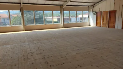 Nave comercial en alquiler en Carretera Colloto-Viella, 22, Granda-Tiñana-Hevia (Siero) de 999 €<span>/mes</span>