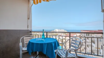 Apartamento en venta en Avenida Santiago Puig, Playa de Las Américas (Arona) de 350.000 €