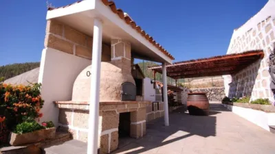 Rustic Chalet on Camino Las Paredes Cruz de Tea photo 27