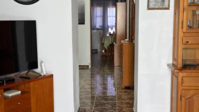 House on El Risco Street photo 2