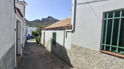 Terraced house on Calle San Juan Baustista photo 2