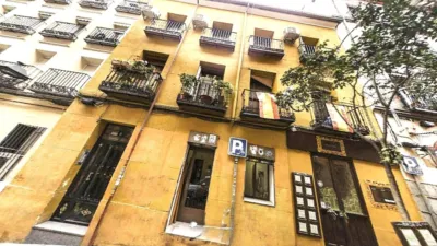 Piso en alquiler en Calle del Tesoro - Imagen 2