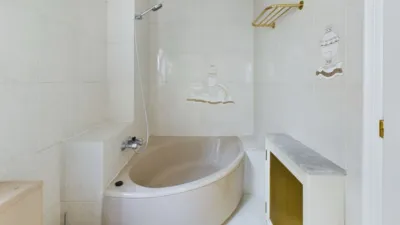 Apartment in Plaza del Barón de Cortes photo 8