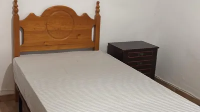 Piso en alquiler en Calle de Altozano, Ciudad Jardín (Badajoz Capital) de 190 €<span>/mes</span>