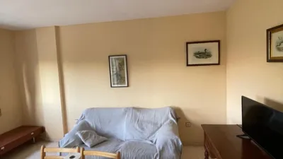 Piso en alquiler en Calle de Vicente Delgado Algaba, cerca de Calle de Linares, María Auxiliadora-Barriada de Llera (Badajoz Capital) de 795 €<span>/mes</span>