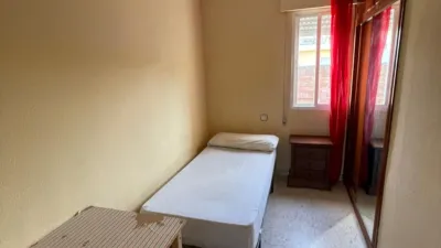 Piso en alquiler en Calle de Vicente Delgado Algaba, cerca de Calle de Linares, María Auxiliadora-Barriada de Llera (Badajoz Capital) de 795 €<span>/mes</span>