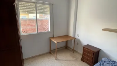 Piso en alquiler en Calle de Vicente Delgado Algaba, cerca de Calle de Linares, María Auxiliadora-Barriada de Llera (Badajoz Capital) de 795 €<span>/mes</span>