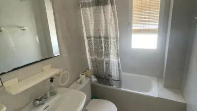 Piso en alquiler en Calle de Alconchel, Huerta Rosales-Valdepasillas (Badajoz Capital) de 800 €<span>/mes</span>