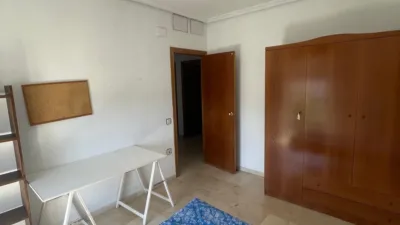 Piso en alquiler en Calle de Alconchel, Huerta Rosales-Valdepasillas (Badajoz Capital) de 800 €<span>/mes</span>