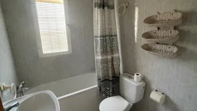 Piso en alquiler en Calle de Alconchel, Huerta Rosales-Valdepasillas (Badajoz Capital) de 800 €<span>/mes</span>