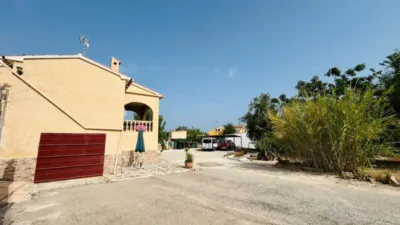 Rustic chalet on Calle Parida Mediases photo 22