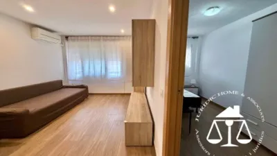 Apartment in La Verneda-La Pau photo 8
