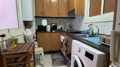 Piso en venta en Carrer del Progrés, cerca de Carrer de la Mare de Déu dels Desemparats, La Torrassa (L'Hospitalet de Llobregat) de 190.000 €