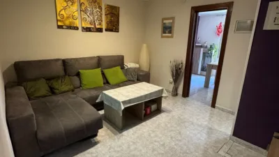 Piso en venta en Carrer del Progrés, cerca de Carrer de la Mare de Déu dels Desemparats, La Torrassa (L'Hospitalet de Llobregat) de 190.000 €