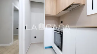 Piso en venta en Carrer d'Escòcia, cerca de Avinguda Meridiana, Vilapicina-La Torre Llobeta (Distrito Nou Barris. Barcelona Capital) de 270.000 €