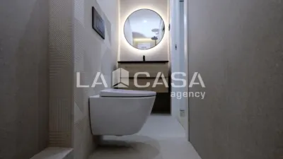 Piso en venta en Carrer d'Escòcia, cerca de Avinguda Meridiana, Vilapicina-La Torre Llobeta (Distrito Nou Barris. Barcelona Capital) de 270.000 €