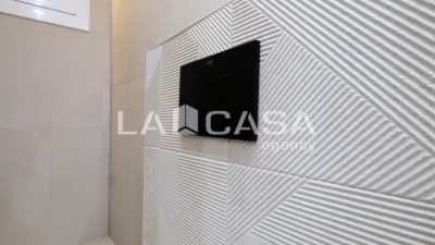 Piso en venta en Carrer d'Escòcia, cerca de Avinguda Meridiana, Vilapicina-La Torre Llobeta (Distrito Nou Barris. Barcelona Capital) de 270.000 €
