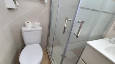 Piso en venta en Carrer del Montseny, cerca de Carrer del Llobregat, La Torrassa (L'Hospitalet de Llobregat) de 205.000 €