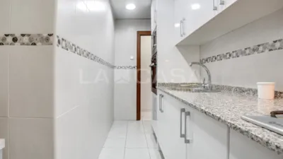 Piso en venta en Carrer de Vinaròs, Pubilla Cases (L'Hospitalet de Llobregat) de 205.000 €