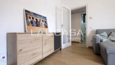 Piso en venta en Carrer de Josep Serrano, cerca de Carrer de Jaume Puigvert, Can Baró (Distrito Horta-Guinardó. Barcelona Capital) de 310.000 €