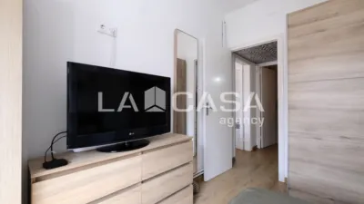 Piso en venta en Carrer de Josep Serrano, cerca de Carrer de Jaume Puigvert, Can Baró (Distrito Horta-Guinardó. Barcelona Capital) de 310.000 €