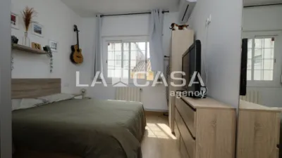 Piso en venta en Carrer de Josep Serrano, cerca de Carrer de Jaume Puigvert, Can Baró (Distrito Horta-Guinardó. Barcelona Capital) de 310.000 €