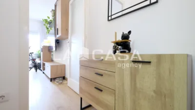 Piso en venta en Carrer de Josep Serrano, cerca de Carrer de Jaume Puigvert, Can Baró (Distrito Horta-Guinardó. Barcelona Capital) de 310.000 €