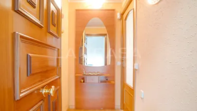 Piso en venta en Avinguda d'Europa, cerca de Avinguda d' Amèrica, Bellvitge (L'Hospitalet de Llobregat) de 259.900 €