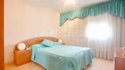Piso en venta en Avinguda d'Europa, cerca de Avinguda d' Amèrica, Bellvitge (L'Hospitalet de Llobregat) de 259.900 €