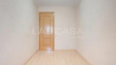 Piso en venta en Avinguda d'Europa, cerca de Avinguda d' Amèrica, Bellvitge (L'Hospitalet de Llobregat) de 259.900 €