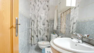 Piso en venta en Avinguda d'Europa, cerca de Avinguda d' Amèrica, Bellvitge (L'Hospitalet de Llobregat) de 259.900 €