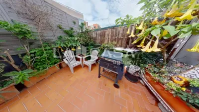 Apartamento en venta en Carrer de Calderón de la Barca, cerca de Carrer de Lugo, El Carmel (Distrito Horta-Guinardó. Barcelona Capital) de 270.000 €