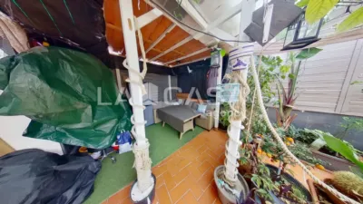 Apartamento en venta en Carrer de Calderón de la Barca, cerca de Carrer de Lugo, El Carmel (Distrito Horta-Guinardó. Barcelona Capital) de 270.000 €