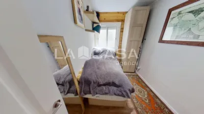 Apartamento en venta en Carrer de Calderón de la Barca, cerca de Carrer de Lugo, El Carmel (Distrito Horta-Guinardó. Barcelona Capital) de 270.000 €