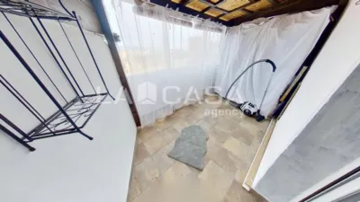 Apartamento en venta en Carrer de Calderón de la Barca, cerca de Carrer de Lugo, El Carmel (Distrito Horta-Guinardó. Barcelona Capital) de 270.000 €