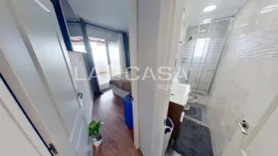 Apartamento en venta en Carrer de Calderón de la Barca, cerca de Carrer de Lugo, El Carmel (Distrito Horta-Guinardó. Barcelona Capital) de 270.000 €