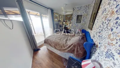 Apartamento en venta en Carrer de Calderón de la Barca, cerca de Carrer de Lugo, El Carmel (Distrito Horta-Guinardó. Barcelona Capital) de 270.000 €