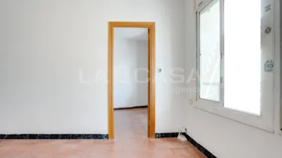 Piso en venta en Carrer d'Espronceda, cerca de Avinguda Diagonal, El Poblenou (Distrito Sant Martí. Barcelona Capital) de 290.000 €