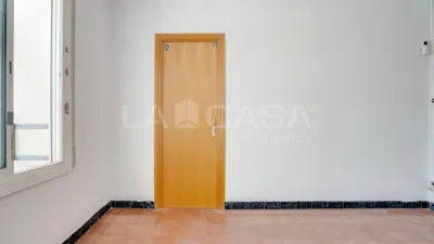 Piso en venta en Carrer d'Espronceda, cerca de Avinguda Diagonal, El Poblenou (Distrito Sant Martí. Barcelona Capital) de 290.000 €