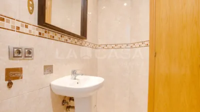 Piso en venta en Carrer d'Espronceda, cerca de Avinguda Diagonal, El Poblenou (Distrito Sant Martí. Barcelona Capital) de 290.000 €