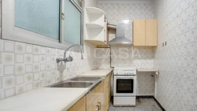 Piso en venta en Carrer d'Espronceda, cerca de Avinguda Diagonal, El Poblenou (Distrito Sant Martí. Barcelona Capital) de 290.000 €