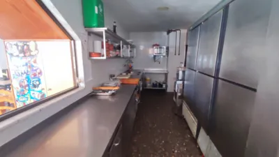 Local comercial en venta en Carrer del Pintor Soler Blasco, 12, Este (Castelló de la Plana) de 180.000 €