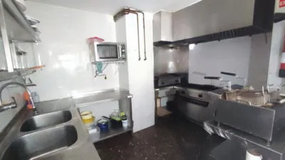 Local comercial en venta en Carrer del Pintor Soler Blasco, 12, Este (Castelló de la Plana) de 180.000 €